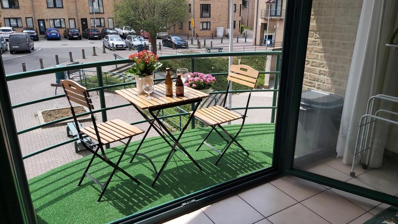Lln Lodge Louvain-la-Neuve Exteriör bild